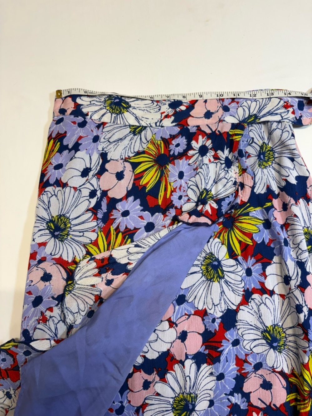 Anthropologie Maeve Sybil
Floral Wrap Skirt Size Medium - Picture 6 of 9